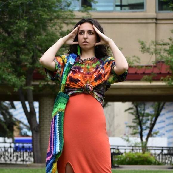 Meet your Posher, Naya - Picture 1 of 1